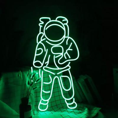 China Buildings No Moq Customized Outdoor Waterproof Astronaut Led Neon Sign For Outdoor Decoration for sale