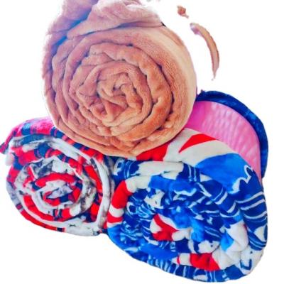 China Plain Flannel blanket At home travel Coral velvet blanket for sale