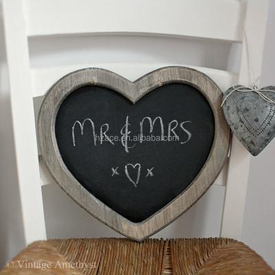 China MDF Heart Frame Wooden Chalkboard Wood Handicraft Wooden Chalk Board for sale