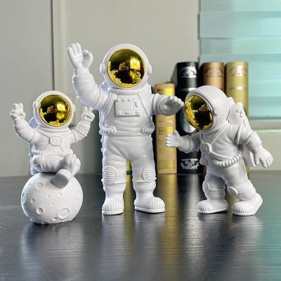 China China Hot Sale Statue Of Astronaut Lovely 3D Resin Crafts Figurines Decor Character Modeling Model Astronaut Sculpture for sale