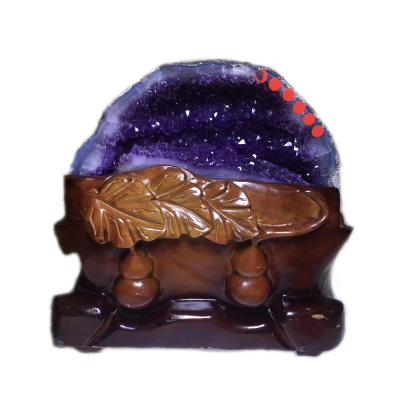 China Top Quality Europe 15kg 31*6*35.5cm Gemstone Polished Wisdom Tumbled Large Amethyst Geodes for sale
