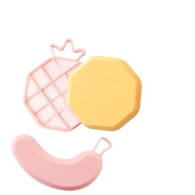 China 2020 NEW DIY Silicone Ice Cream Machine Piapple Banana Shape Ice Mold Viable Ice Maker With Lid Cover for sale