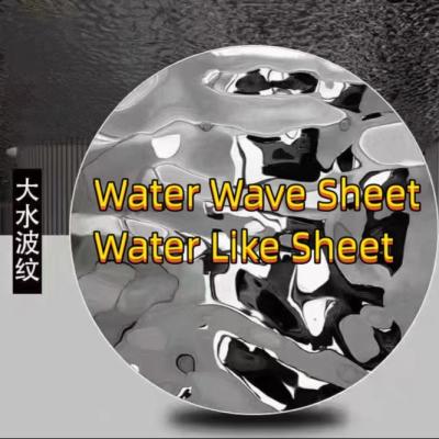 Chine 304 316L Miroir Polissé en acier inoxydable à ondes d'eau 0.6*1220*2440mm pour la décoration de plafond à vendre