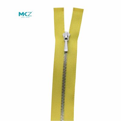 China MKZ 3# R viable split teethTail metal zipper long chain zipper manufacturer supply for sale