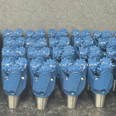 China Oil And Gas Extraction Tricone Roller Bits With 2 3/8 Reg To 7 5/8 Reg Thread Type for sale
