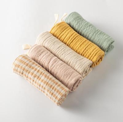 China 2022 Portable Wholesale Baby's Place Wraps Thick Gauze Soft 4layer Newborn Wraps for sale