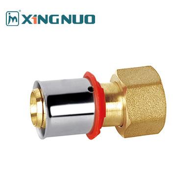 China 1/2 Accesorios de compresión de latón cromado con mango redondo para aplicaciones acuáticas Accesorios de PEX Tejilla de codo con toma roja en venta