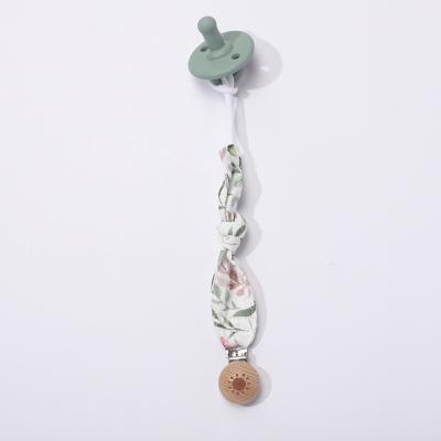 China BPA Free Pacifier Clip Holder Newborn Wooden Baby Chain for sale