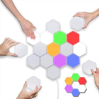 Chine Lampe à capteur créative à LED modulaire avec conception et contrôle quantique hexagonal à vendre