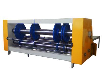 China La máquina rotatoria de Creaser Slotter del ajuste de altura del cartón adopta el cuchillo cuatro síncrono por el motor en venta