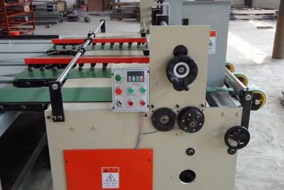 China Máquina que ranura rotatoria auto con el alimentador auto que ranura y que arruga el movimiento común en venta