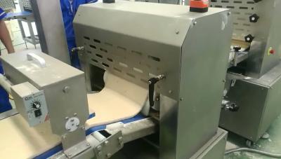 Cina Linee di produzione congelata automatica completa della pizza diametro di 270mm - di 100 per la pizza a forma di del quadrato in vendita