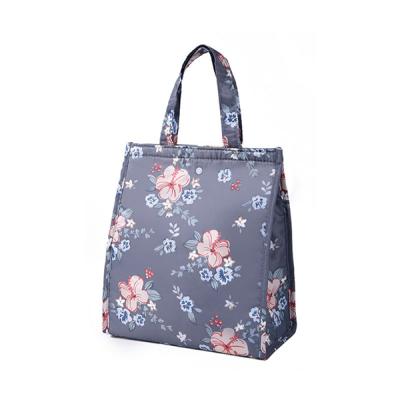 China Factory Wholesale Natural Cheap Printing Cute Patterns Folding Hot Lunch Bags, Foil Food Cooler Bags for sale