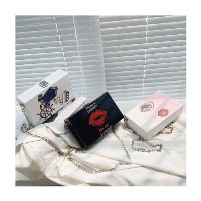 China Cute Fashion Cartoon Printing Ladies Box Clips Ladies Chains Shoulder Messenger Bags Funny Travel Flap Purses and Handbags for Women Bags for sale