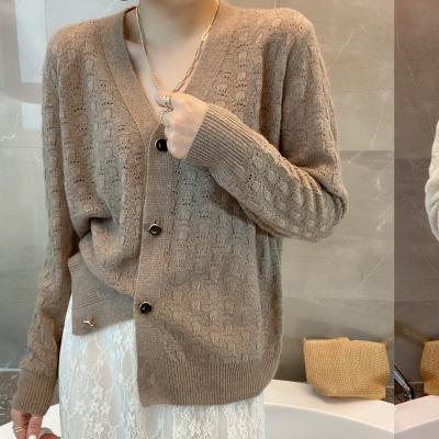 China Fashion round neck sweater cardigan knitted sweater, simple and elegant straight breathable customized pattern, sweater for sale