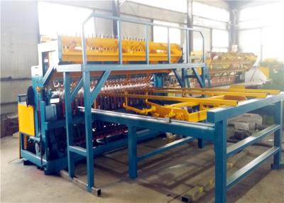China CE anti de alta velocidad ISO9001 de la soldadora de la cerca de la subida de la malla soldada con autógena de 3-6m m en venta