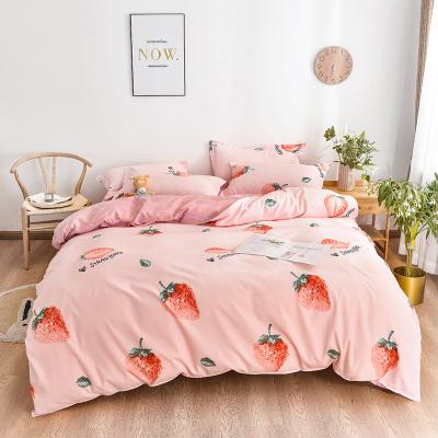 China New BS001B fashion home linen bedding pillowcase 100% cotton wearable strawberry printed winter bedding set for sale