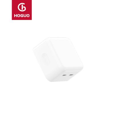 China Dual Type-C 35W PD Mobile Phone HOGUO Fast Charger M06 for sale