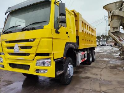 China Capacidade de motor de 6-8L Sinotruck HOWO 6*4 camião de descarga de mão direita camião de segunda mão à venda