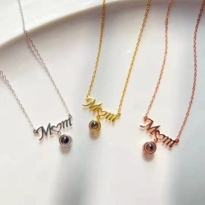 China 2023 Custom Jewelry 925 FASHIONABLE Heart MOM Necklace 100 Languages I Love You MOM 925 Sterling Silver Projection Necklace for sale