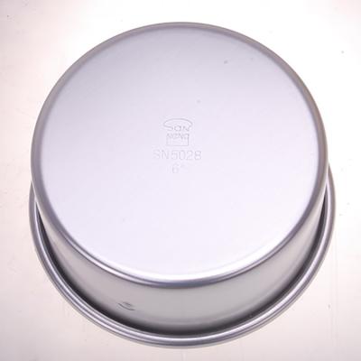China Disposable Deep Round Embossed Cake Pan With Anodized Coating for sale