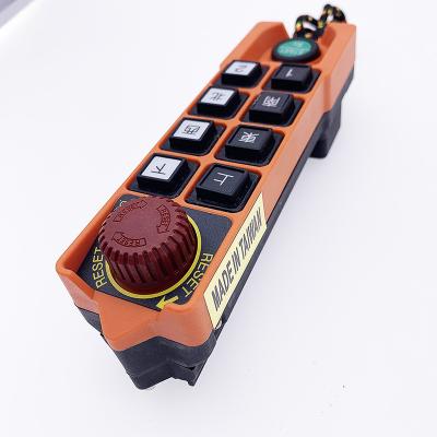 China Dual Speed Waterproof Universal Electric Industrial Hoist Saga L10 Wireless Remote Controller for sale