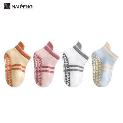China Calcetinas de algodão para crianças Unisex finas Calcetinas de tornozelo antiderrapante à venda