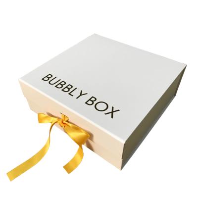 China High Quality Recycled Materials Luxury Custom Flapper Gift Box With Ribbon for sale
