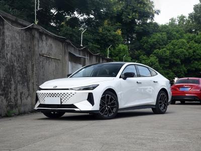 Китай Changan UNI-V Idd 2024 Гибридный автомобиль Хэтчбек Changan Ev Автомобиль UNI V Новые энергетические транспортные средства продается