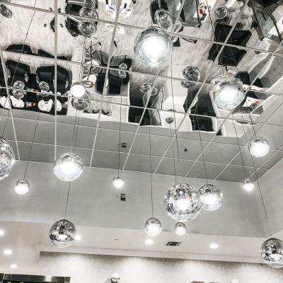 China Decorative Mirror Finish Reflective Ceiling Tiles 595x595mm Aluminum for sale