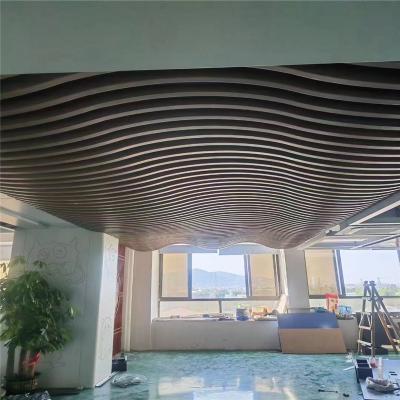 China De akoestische van het de Metaalbewerkingsaluminium van het Ontwerpplafond Plafonds van de het Schotgolf Te koop