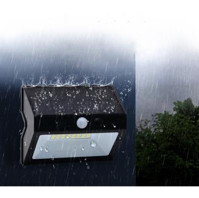 China Garden High Brightness LED Security Motion Sensor Wall Light Waterproof Outdoor Solar Garden Lamp for sale