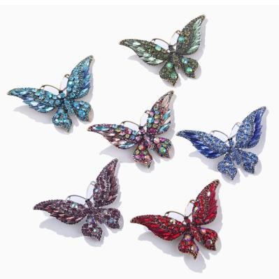 China Animal pin accessories new retro butterfly sandal fashion crystal brooch insect lady rhinestone brooch mariposa brooch for sale