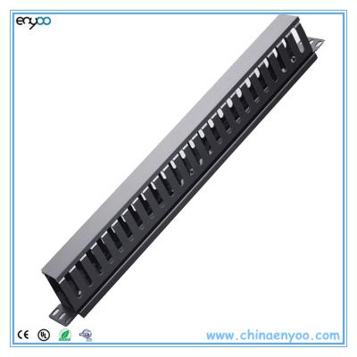 중국 Horizontal Plastic Cable Management 24 Slots Wiring Cable Management Panel 1RU With Cover 판매용