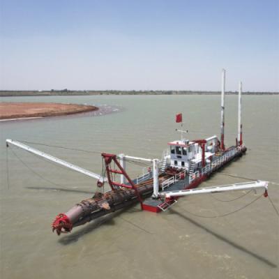 China Customizable Suction Dredger Ship with 762 KW Power and 2000m Dredging Distance for sale