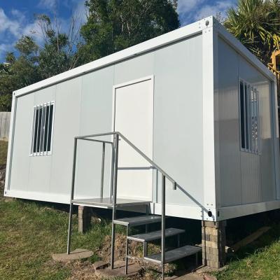 China Casa de contêiner removível montada com porta de segurança e eletricidade padrão local à venda