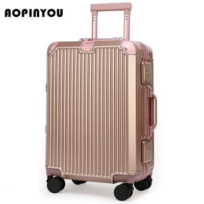 China 2021 Lightweight Lightweight ABS PC Tsa Lock High Capacity Luggage 360 Universal Wheels Moving Bags Luggage Trolley Clothes Storage Box for sale