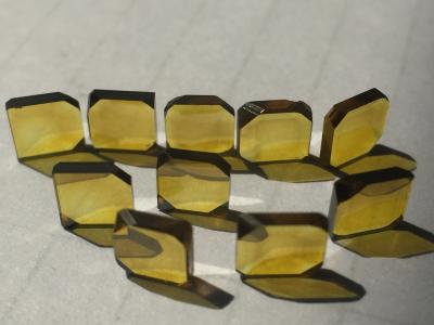 China JSD23 MCD Placa de diamante amarelo 1,0 mm - 6,0 mm Forma quase quadrada à venda