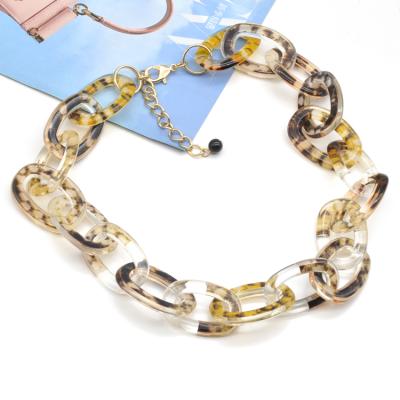 China 2020 2021 Transparent Acrylic Women's CLASSIC Gold Snake Chain Elegant Necklace for sale