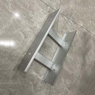 China Wall and Ceiling Mountable Cable Channel Tray Heat Dissipating 2-3m Length for sale