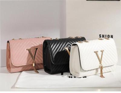China Fashion Minimalism Square Shoulder Bags Chains Pattern Cross - Body Bag For Women Purses And Handbags for sale