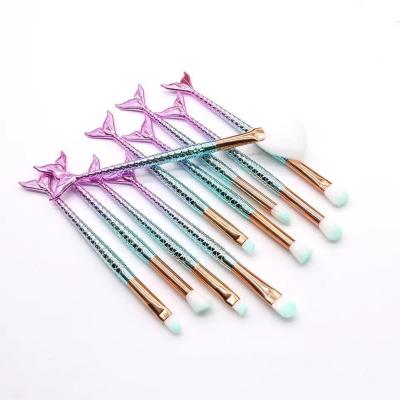China Angular Blush Fisman 2022 Hot Professional Makeup Brush Fan Brush Makeup Tool Makeup Brush Set for sale