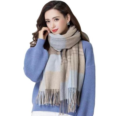 China 2022 Winter Latest Design Ladies Style Plaid Scarf Cashmere Warm Woolen Thick Scarf for sale
