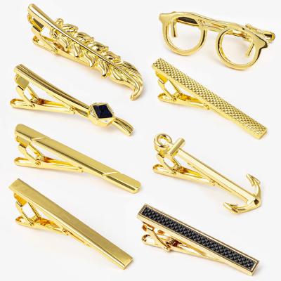 Chine Unisexe attache métallique de barres de cravate Clips en acier inoxydable matériel personnalisé pour les fiançailles à vendre