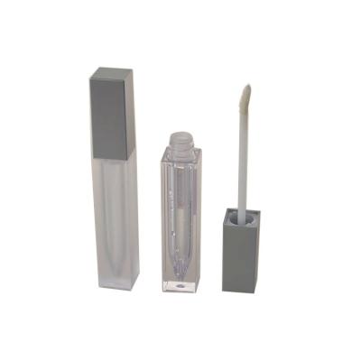 China 7ml freier Raum PETG leerer Matte Square Lip Gloss Container mit silbernem Deckel zu verkaufen