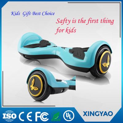 China Mini rueda Bluetooth de la vespa 2 de la balanza de los niños con dos motores en venta