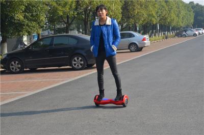 China Uno mismo de dos ruedas - vehículo eléctrico con pilas de equilibrio para las muchachas en venta