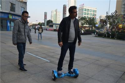 China Rueda de balanza de Smart 10, telecontrol de la vespa del equilibrio eléctrico de 2 ruedas en venta