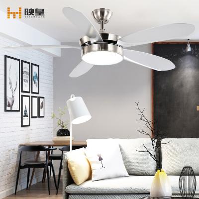 China Smart Control 52 Inch Living Room Plastic Blades Ceiling Fans With Remote Control Led Lights for sale