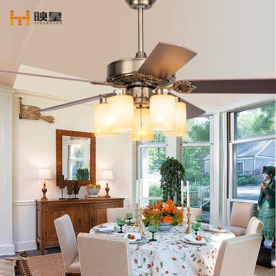 China Smart Control 48/52 Inch Metal/Wood Blades Fan Luxury Energy Saving Classic Ceiling Fans With Light for sale